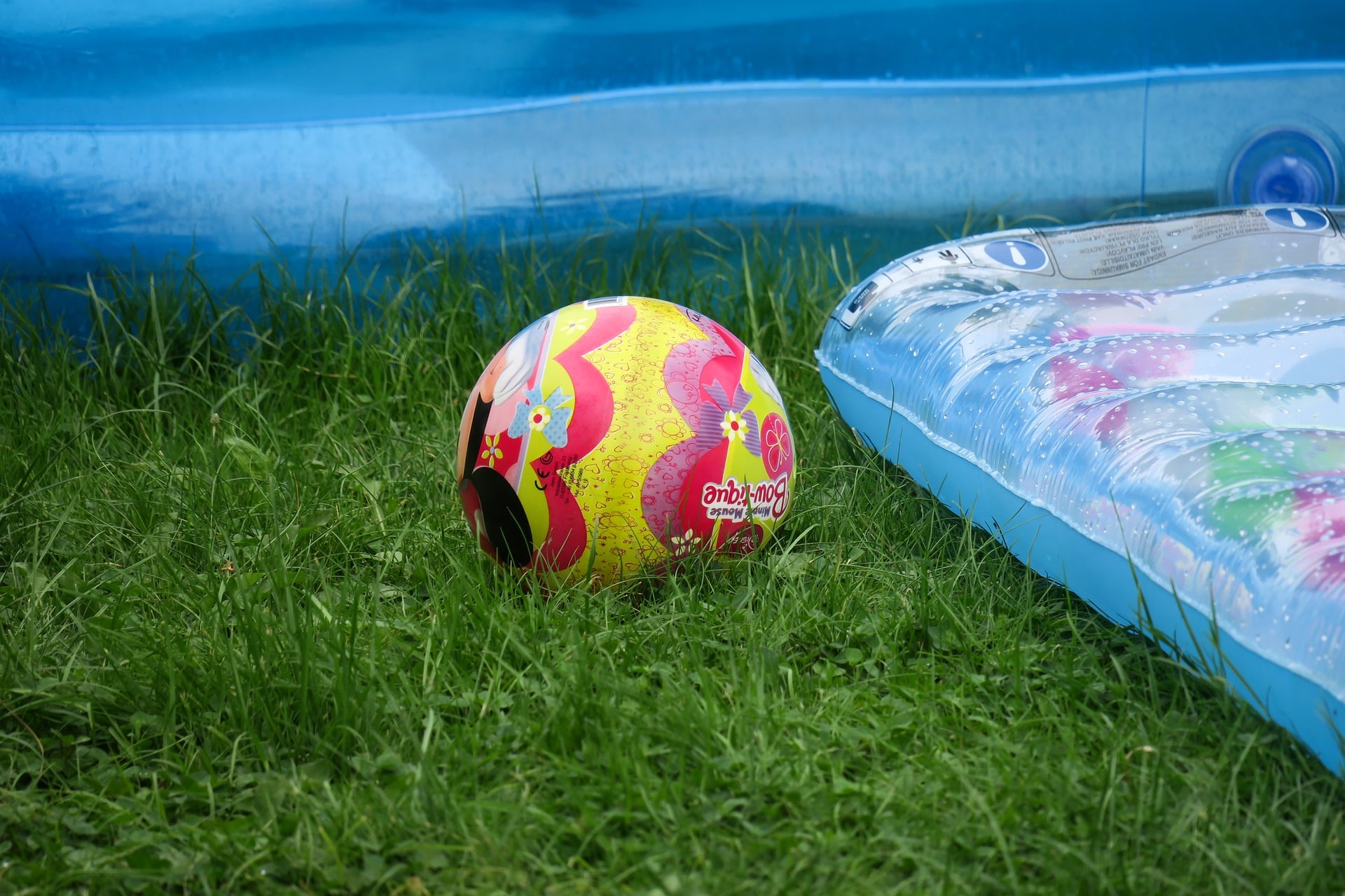 Comment plier une piscine intex